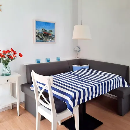 Rosa - Apt. 15 Sellin (Rugen)